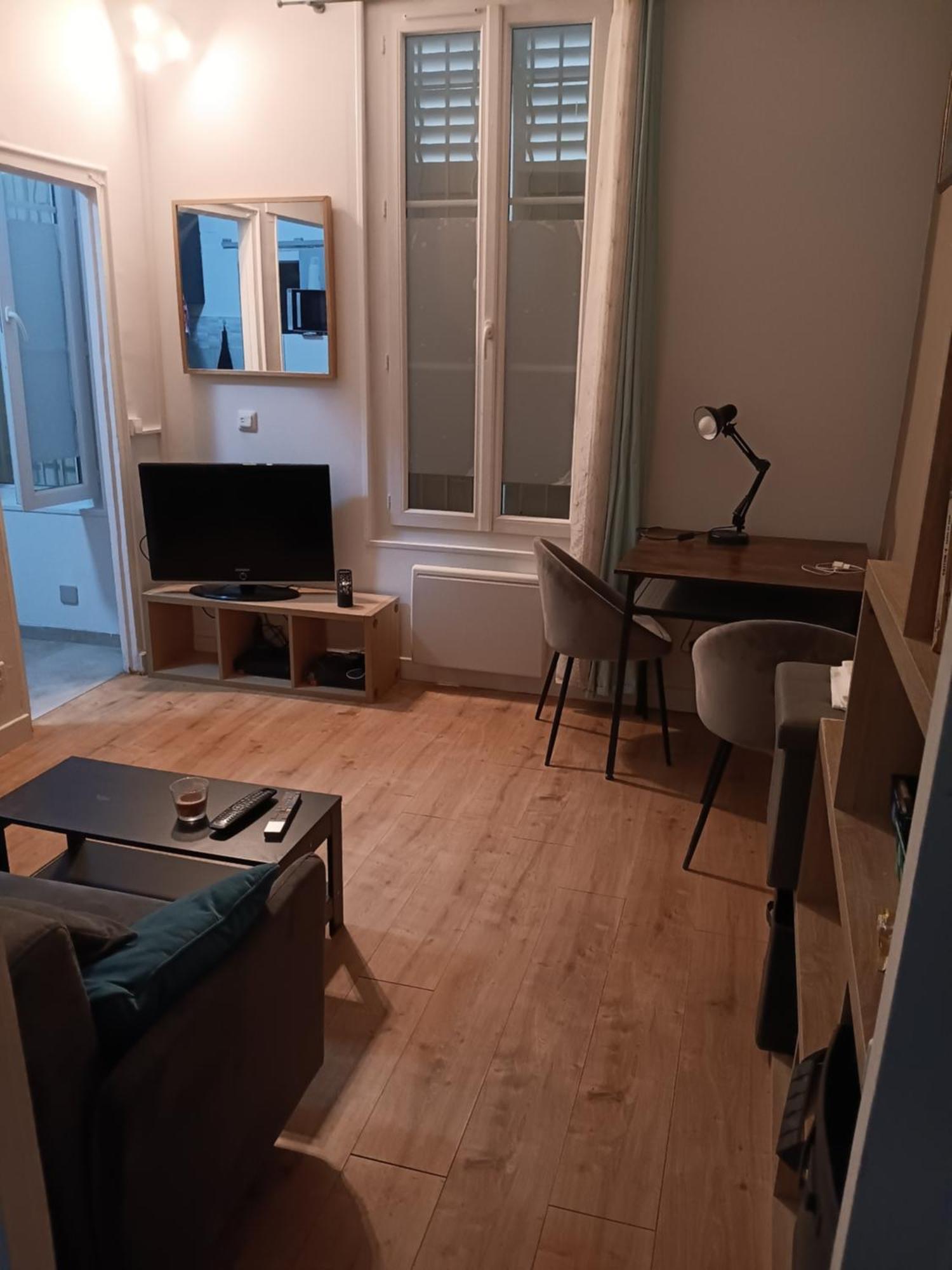 Studio Au Pied De La Basilique Du Sacre Coeur Leilighet Paris Eksteriør bilde